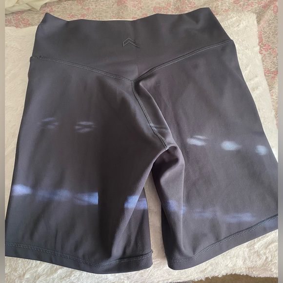ONER ACTIVE TIMELESS SHORTS in Coal, Medium - Picture 3 of 6